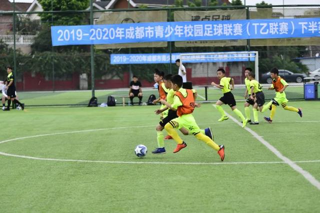 小红书正式成为2026年世界杯转播商，足球迷的狂欢即将开启！